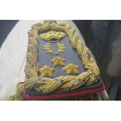 Uniforme da Colonnello dei Servizi della Regia Aereonautica , modello estivo