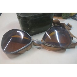 Italian anti-sand glasses from the Second World War with case