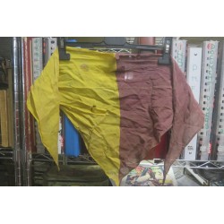 Fazzoletto da collo bicolore giallo rosso per i Giovani Fascisti