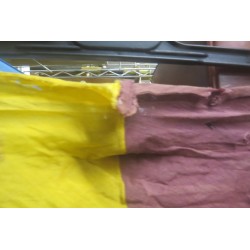 Fazzoletto da collo bicolore giallo rosso per i Giovani Fascisti