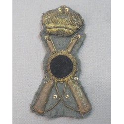 Beautiful Italian  Infantry Officer hat front badge for M33 headgear