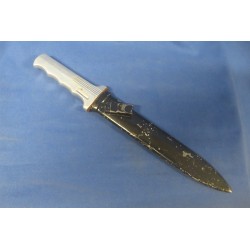 Pugnale in alluminio sul modello  Incursori Regia Marina
