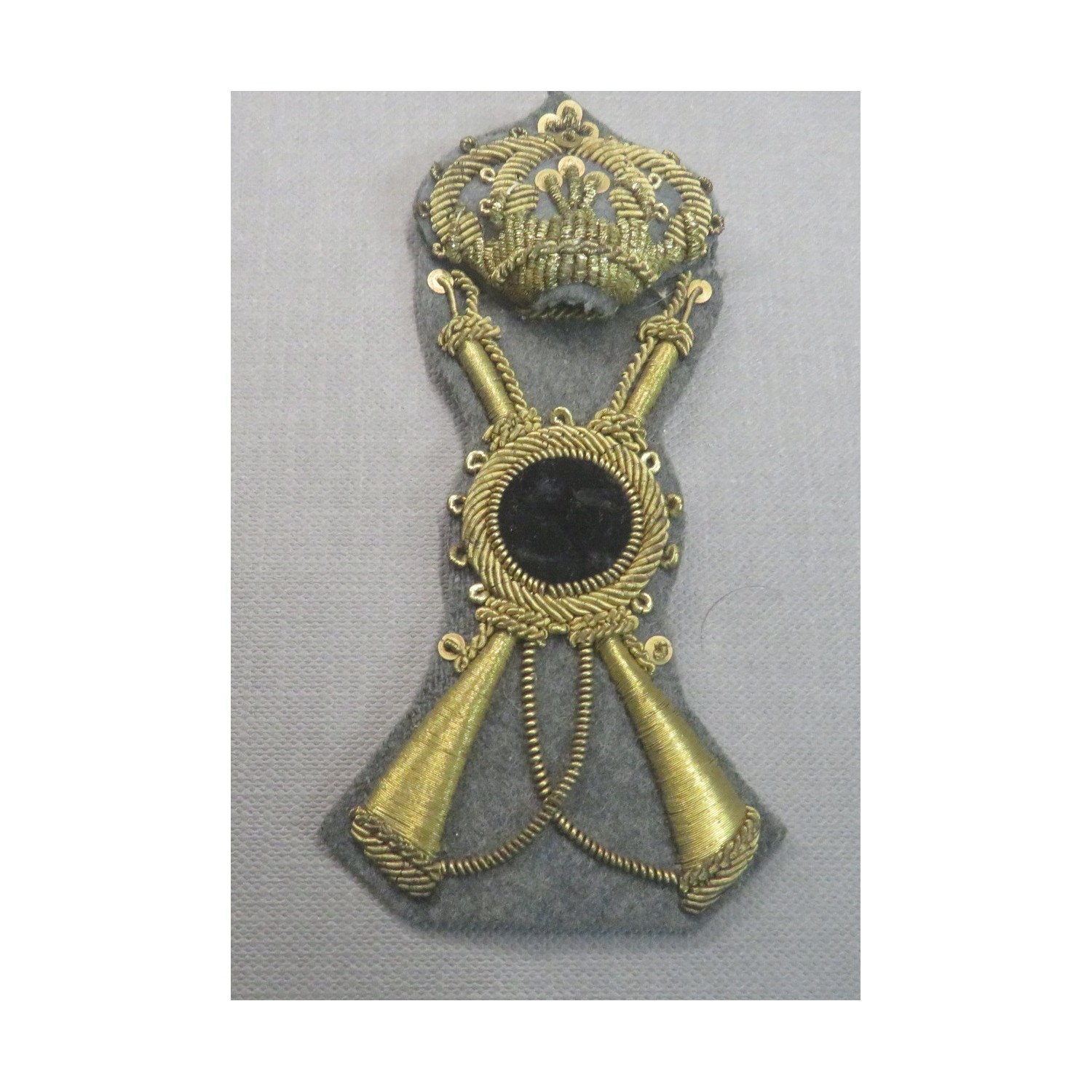 Hat front badge for infantry officer's headdress mod.34