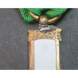 Rara medaglia a croce per i reduci della Prima Armata , conio Fassino