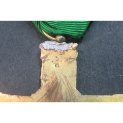 Rara medaglia a croce per i reduci della Prima Armata , conio Fassino