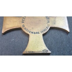 Medaglia a croce 11a Armata , conio Mori , originale d epoca