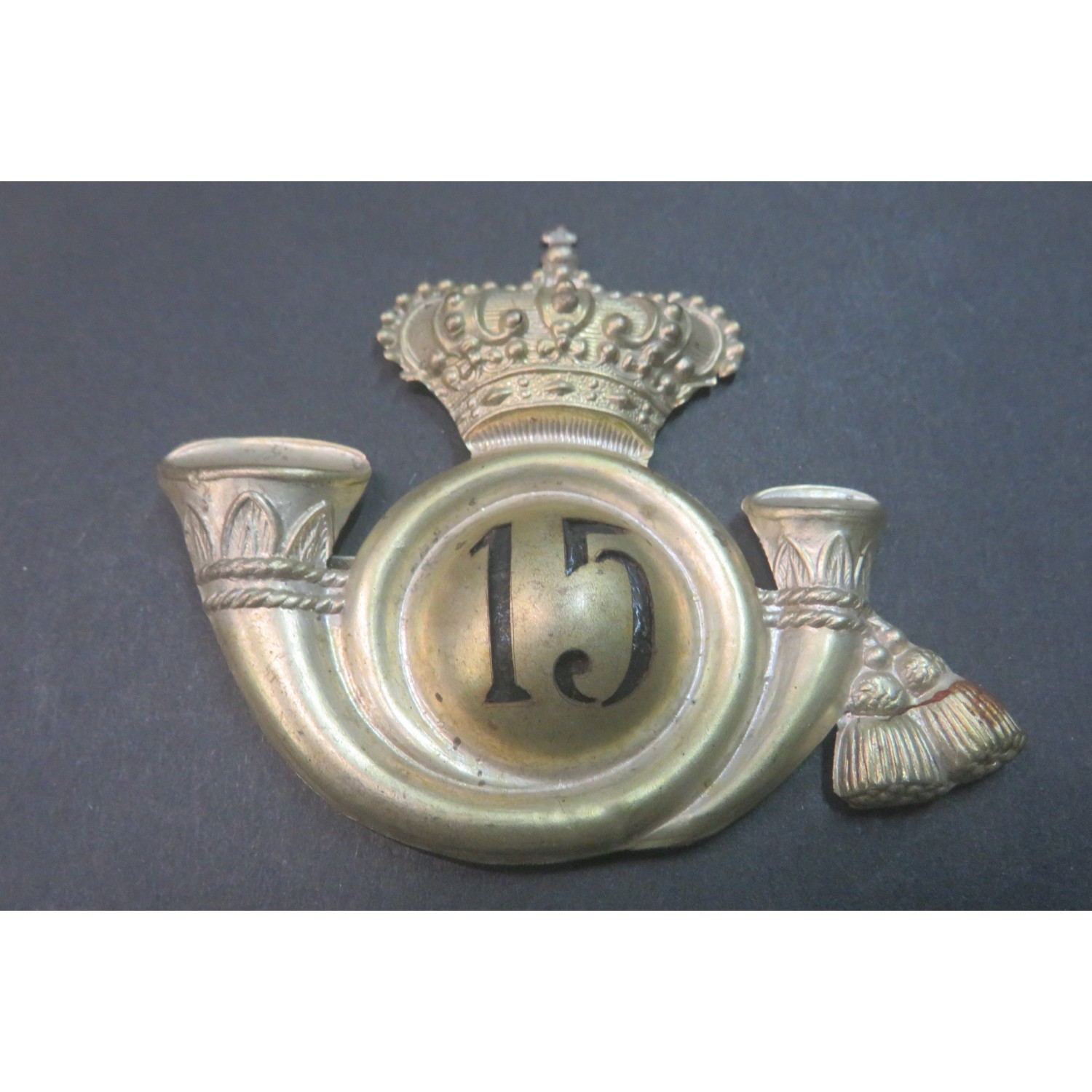 Raro fregio da colbacco per ufficiale del 15° rgt Cavalleggeri "LODI" modello 1895