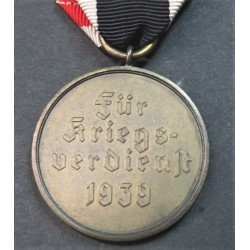 Third Reich Fur Kriegsverdienst Medal 1939
