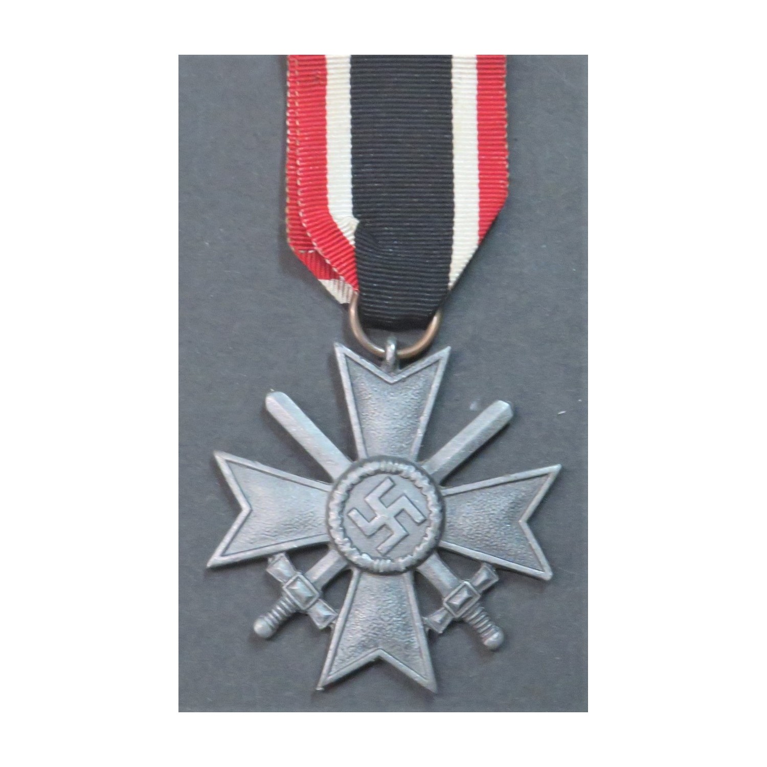 Medaglia a croce Kriegsverdienst Kreuz 1935 con spade