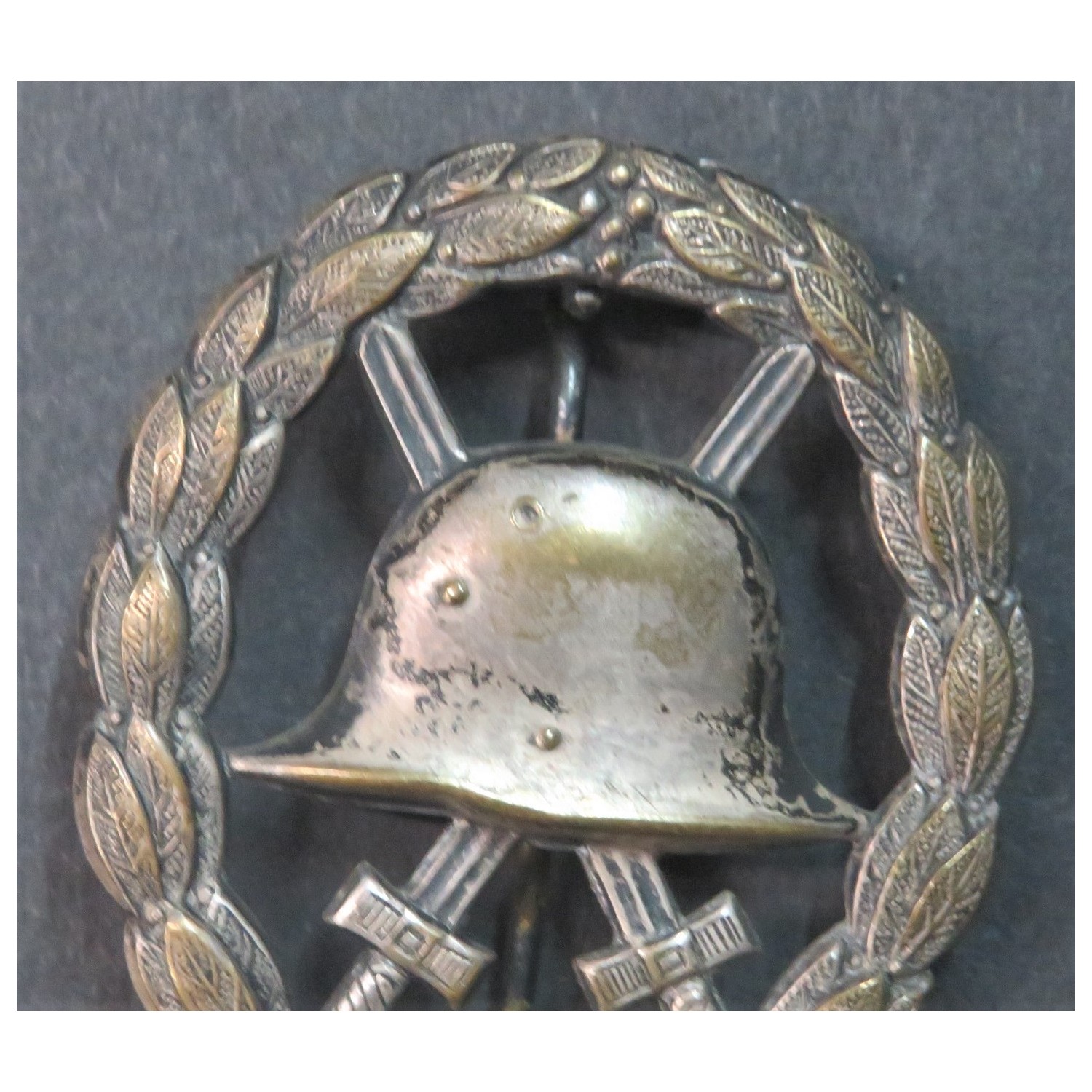 World War 1 Germany wounded badge perforated pattern