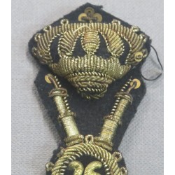 Fregio da ufficiale del 26° Rgt. Fanteria su base nero per grande uniforme M34