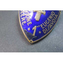 Scudetto da braccio da ufficiale 1a Div.Celere Eugenio di Savoia , lieve  scheggiatura al quarto inferiore con restauro