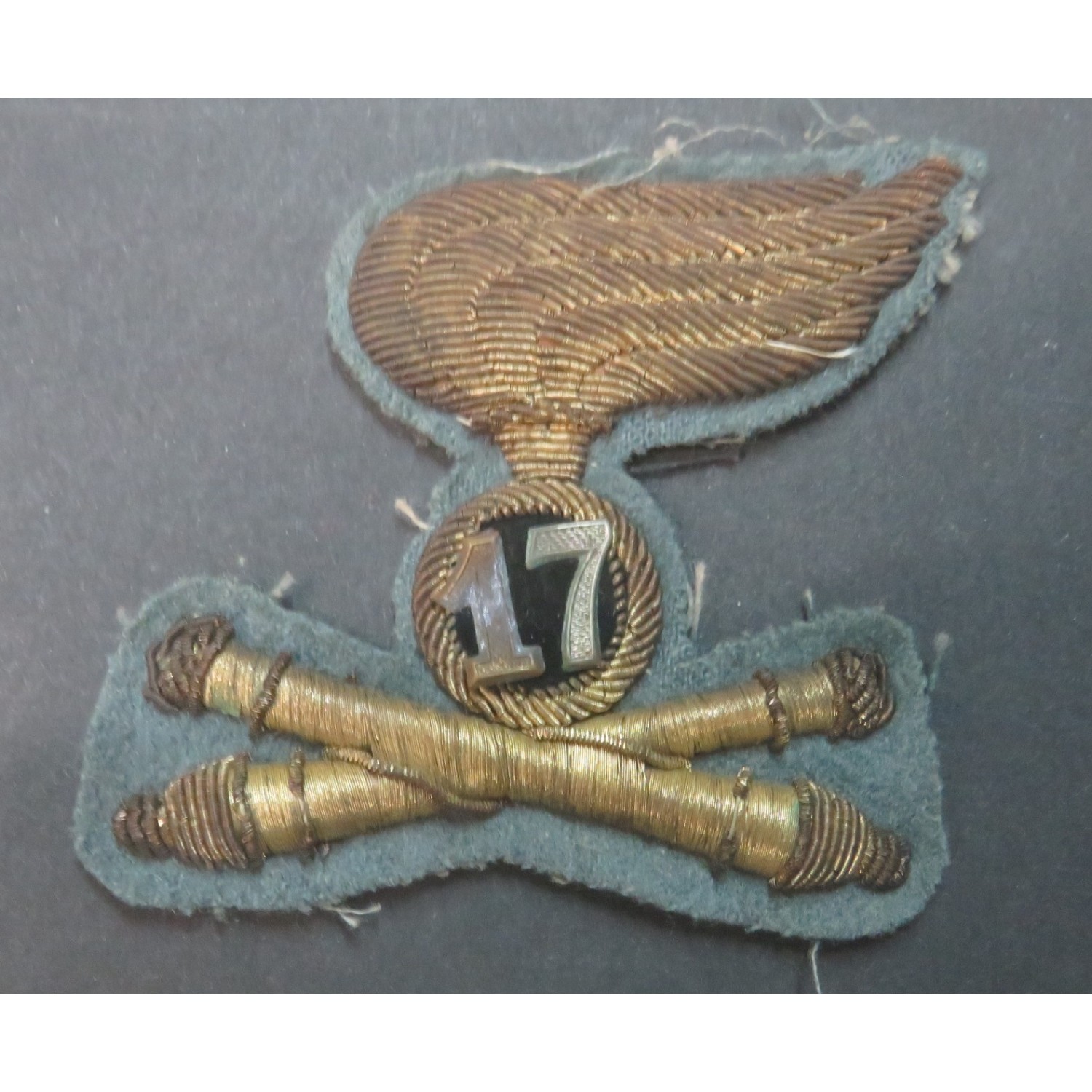 Officer cap badge 17 ° Rgt. Field Artillery