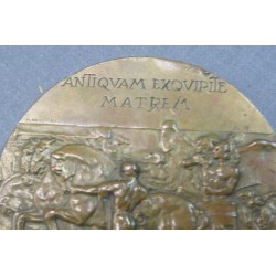 glese

antiquam medallion exquirite matrem ex urbe for orbem pugitus leonis