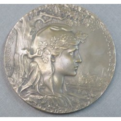 Non-portative medal minted for the Universal Exhibition of Paris 1900, in exergue A. Scotti, the name of one of the participants