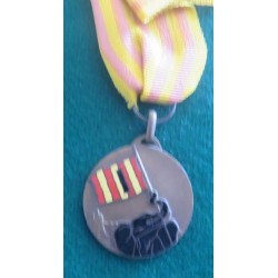 Rare colonial bronze medal and enamels " Ia Brigata Coloniale "