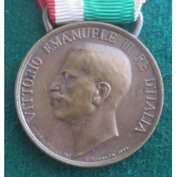 Commemorative Medal United of Italy 1848 1918 Ass.Madri e Vedove dei Caduti , engraver Nelli Firenze , Model Rivalta