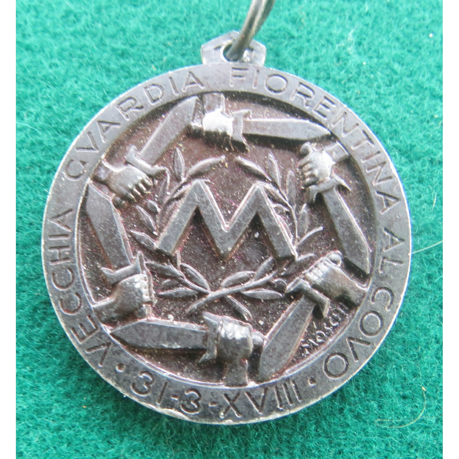 Medaglia in alluminio verniciato Vecchia Guardia Fiorentina Al Covo 1940