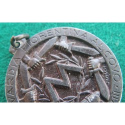 Medal in painted aluminium Vecchia Guardia Fiorentina Al Covo 1940