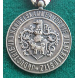 Medal austria INDUSTRIE UND HANDELSKAMMER FÜR DIE NIEDERLAUSITZ "FÜR TREUE IN DER ARBEIT".