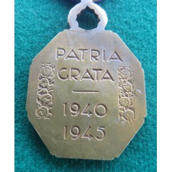 Rare! Bronze Medal Gratitude for Courage in Wartime in the Humanitarian Field
